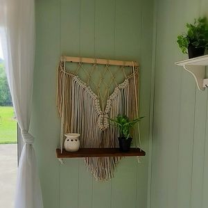Hanging shelf